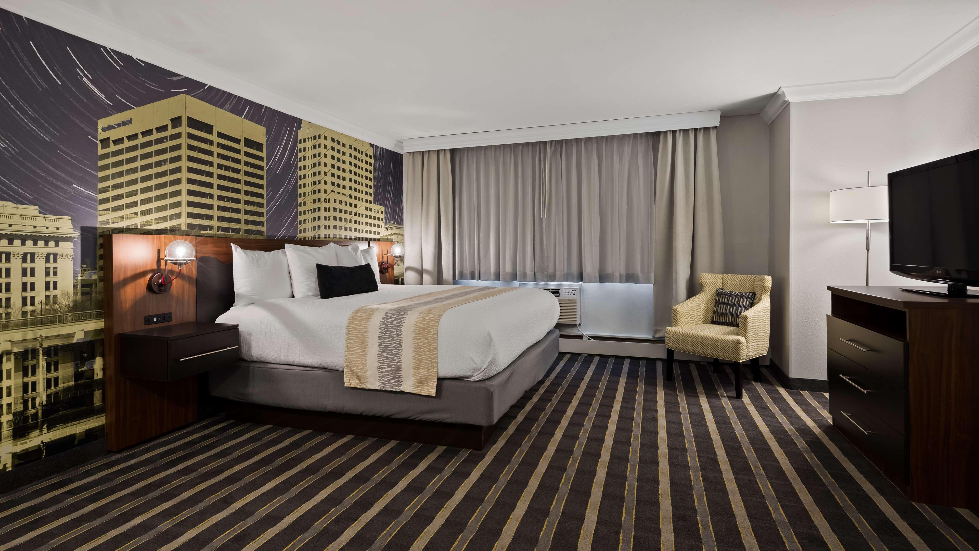 Best Western Plus Milwaukee West Exteriör bild