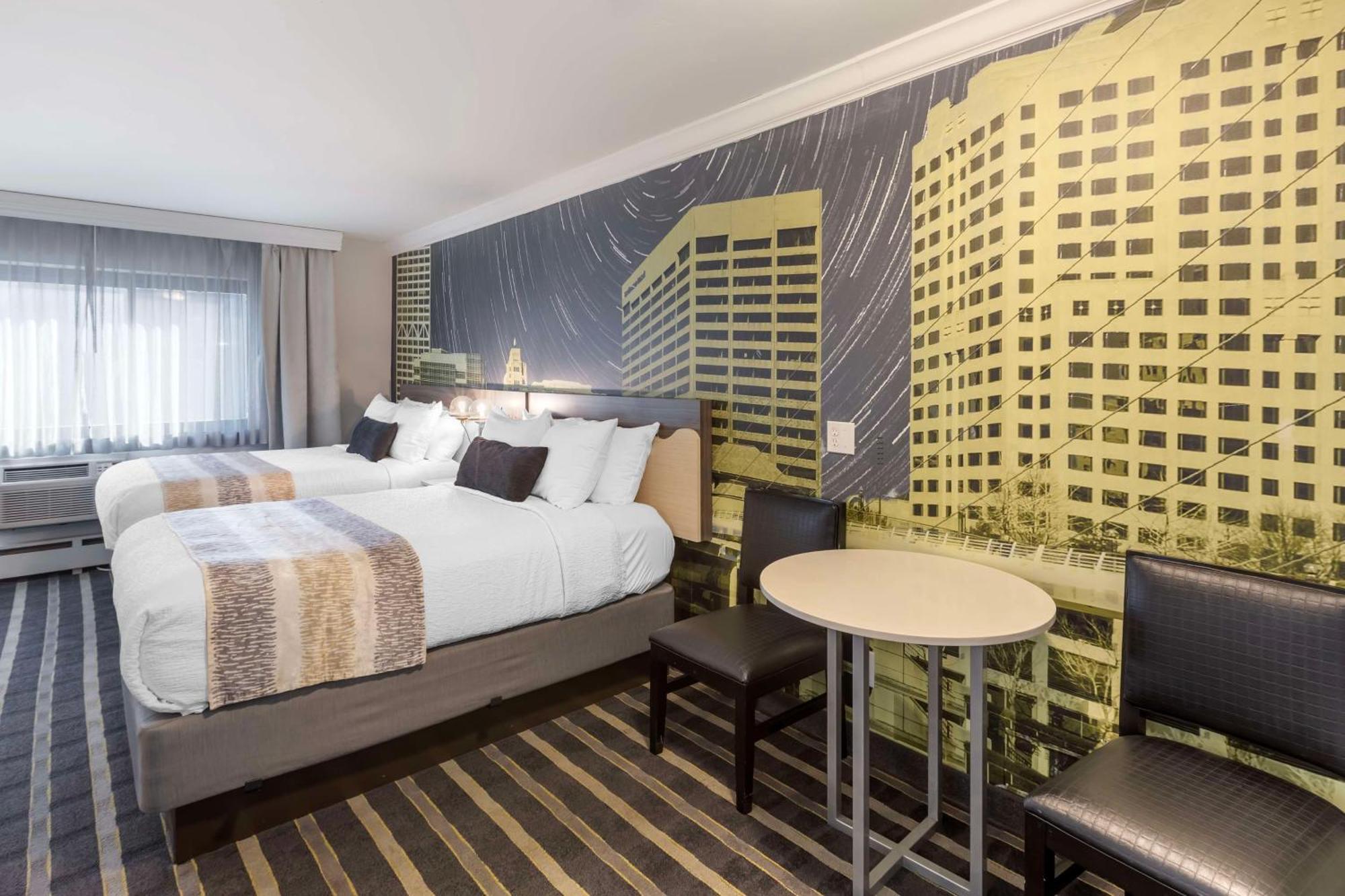 Best Western Plus Milwaukee West Exteriör bild