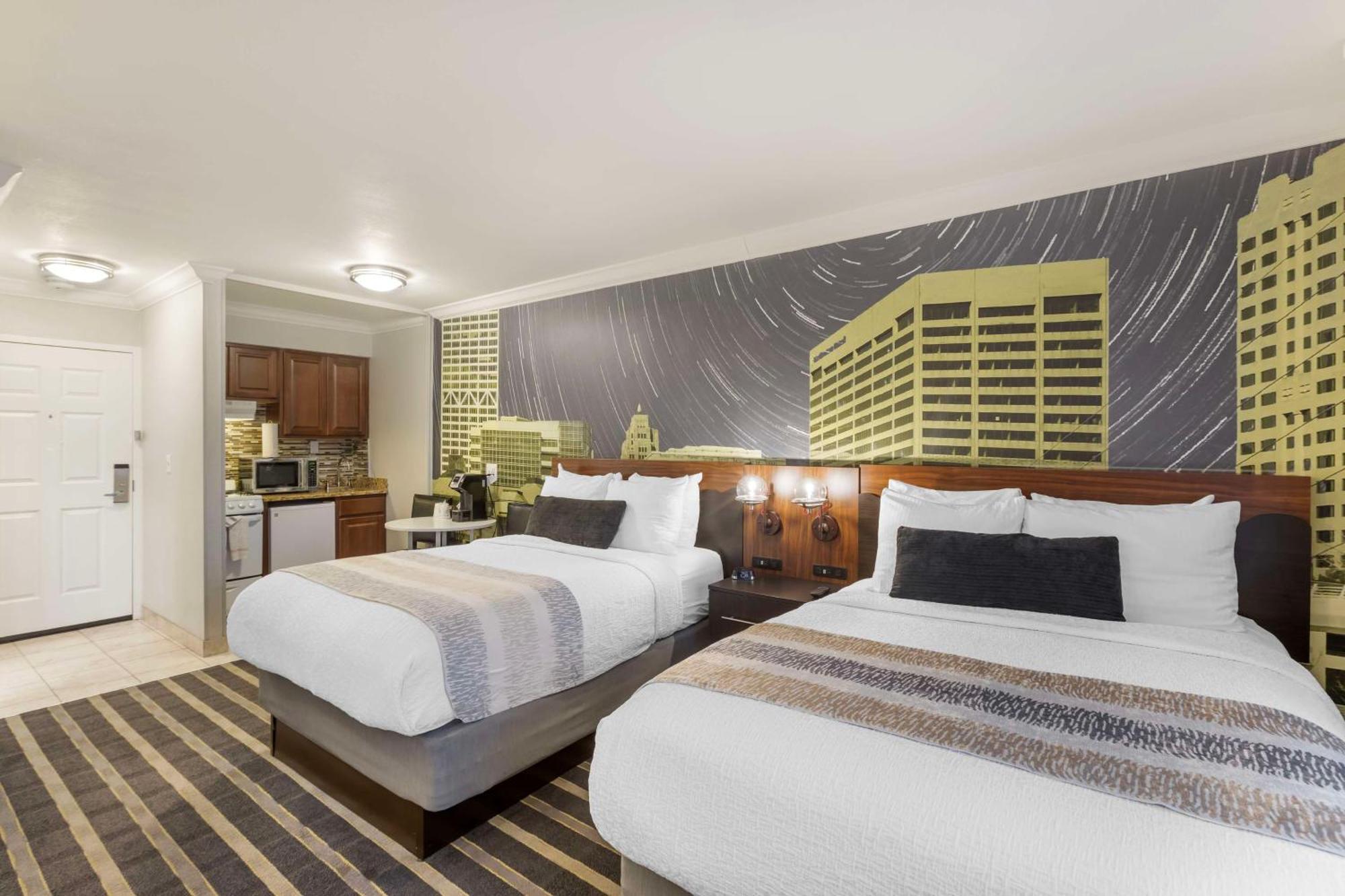 Best Western Plus Milwaukee West Exteriör bild