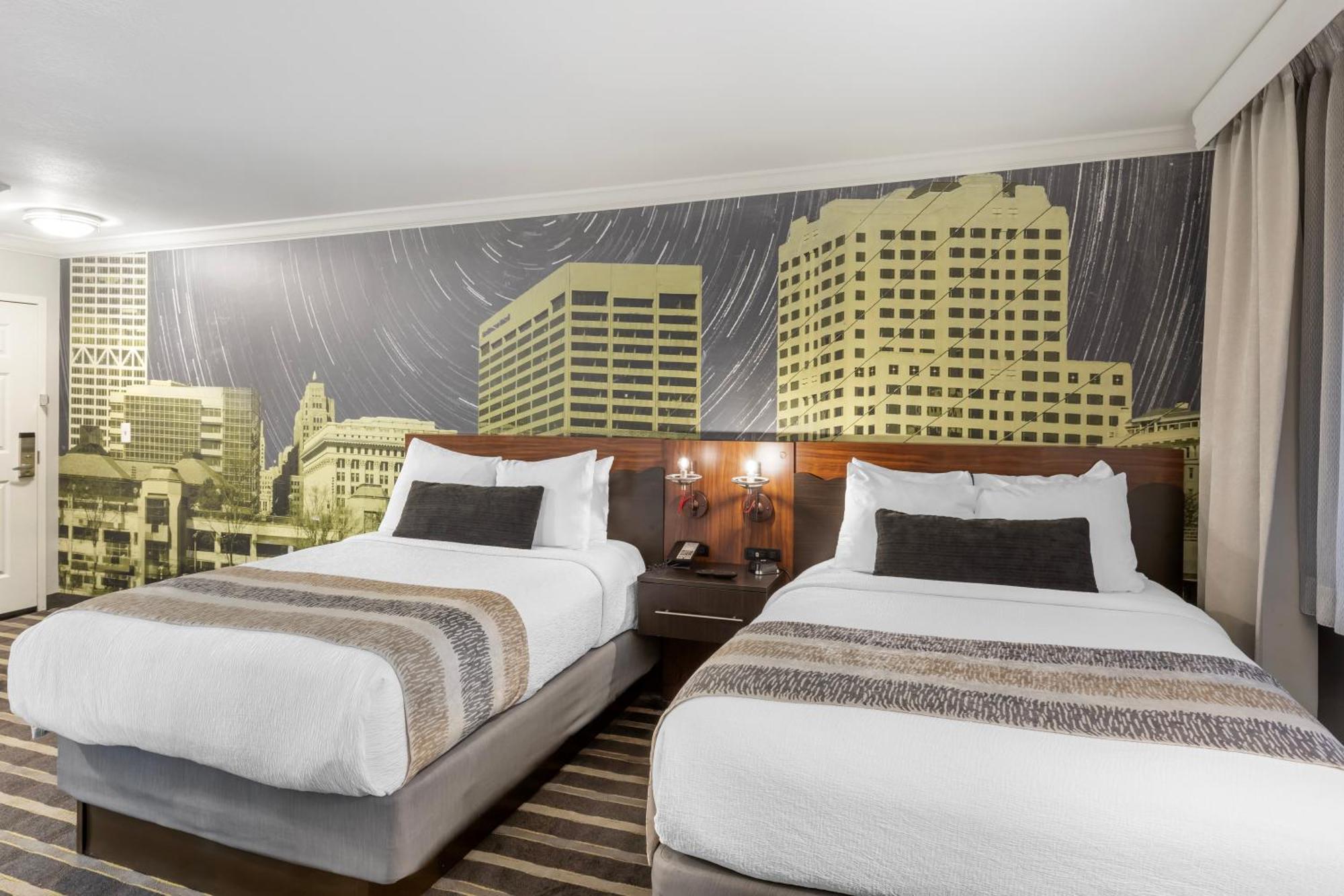 Best Western Plus Milwaukee West Exteriör bild